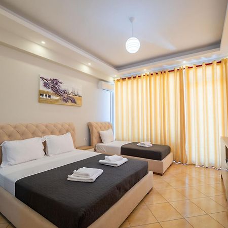 Hotel Milo Ксамил Екстериор снимка