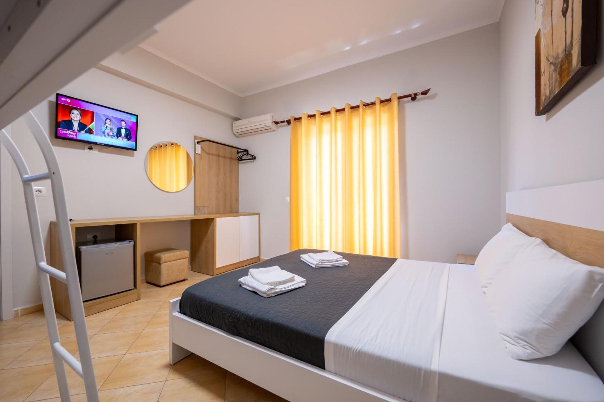 Hotel Milo Ксамил Екстериор снимка