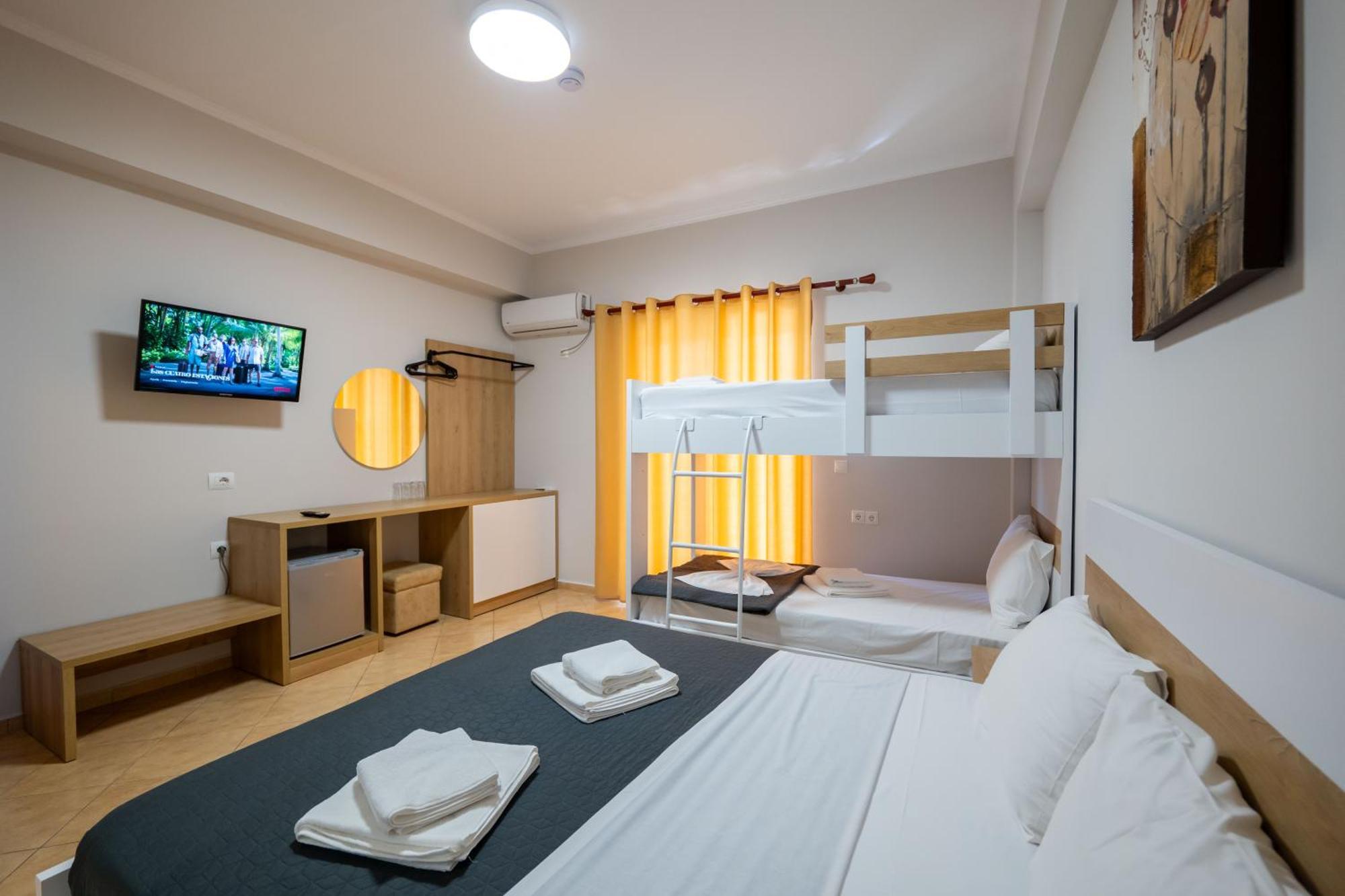 Hotel Milo Ксамил Екстериор снимка